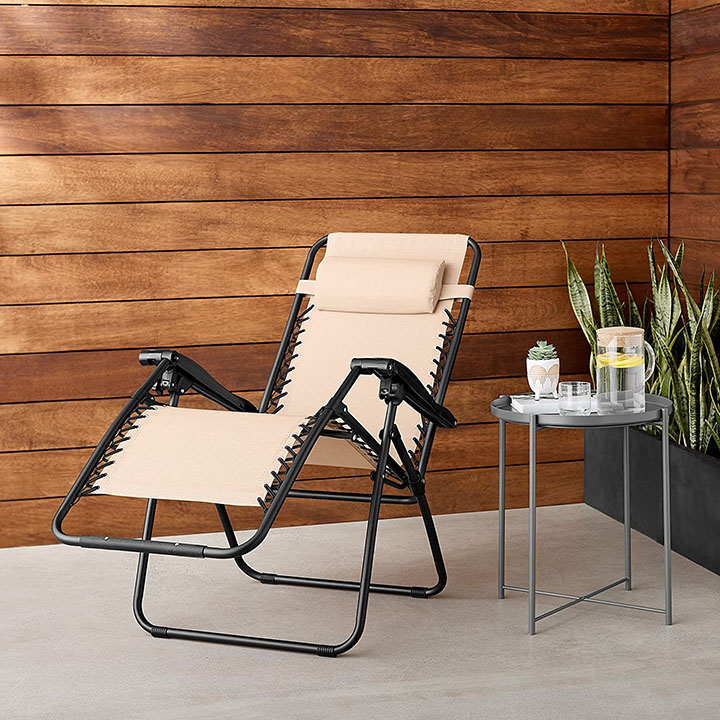 amazonbasics zero gravity lounge chair