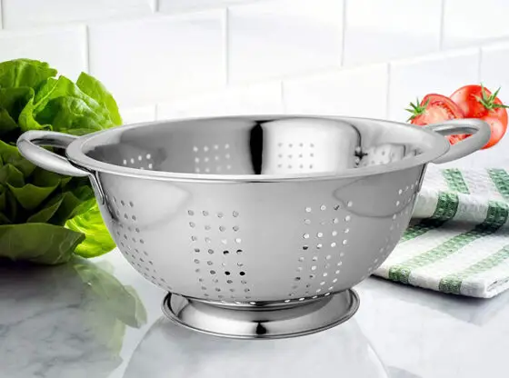 washing bowl and strainer