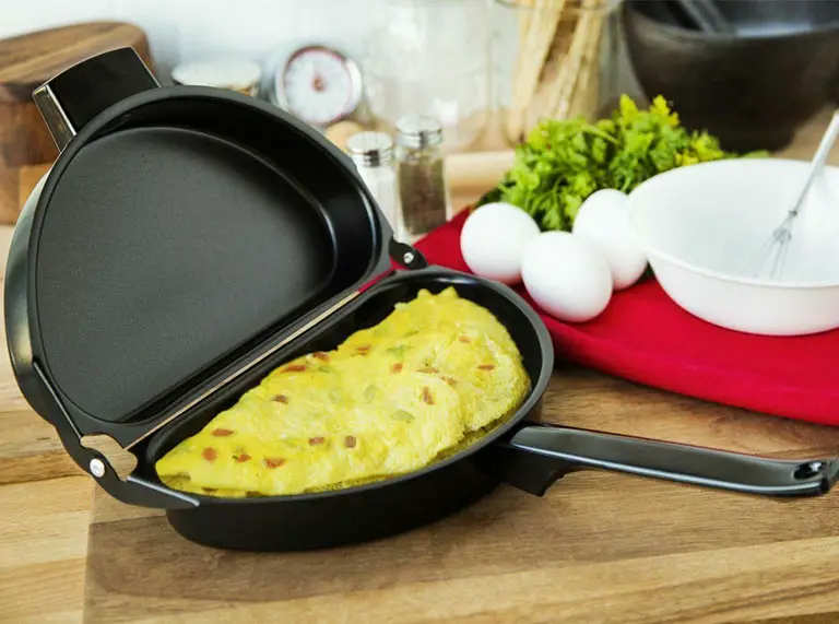 best folding omelette pan